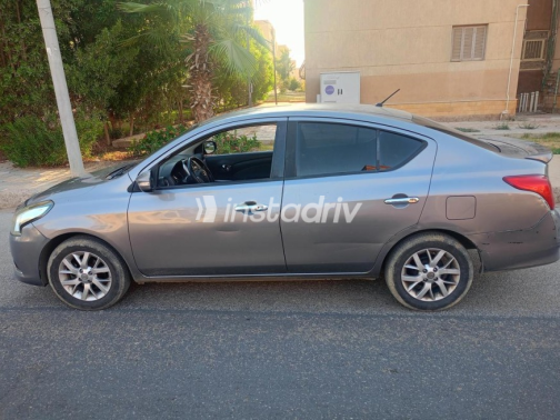 Nissan Sunny 2019 White Automatic Used for Sale in Greater Cairo ( Cairo + Giza) - 4