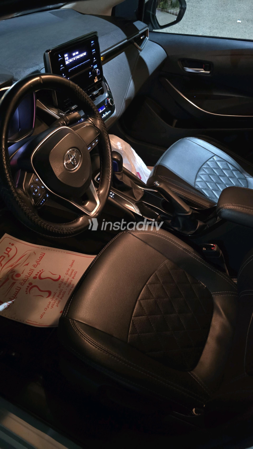 تويوتا كورولا 2022 أبيض CVT مستعملة للبيع في القاهرة الكبرى ( القاهرة - الجيزة) - 1
