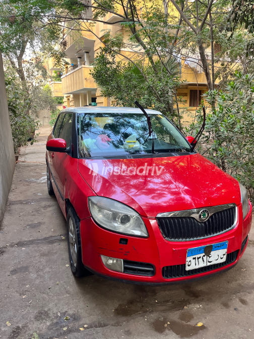 Skoda Fabia 2010 Red Automatic Used for Sale in Greater Cairo ( Cairo + Giza) - 3