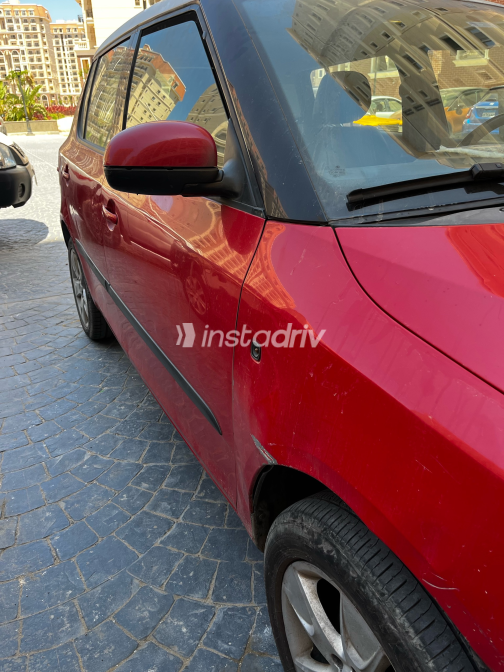 Skoda Fabia 2010 Red Automatic Used for Sale in Greater Cairo ( Cairo + Giza) - 6