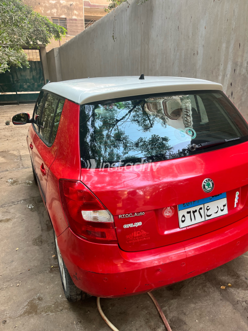 Skoda Fabia 2010 Red Automatic Used for Sale in Greater Cairo ( Cairo + Giza) - 8