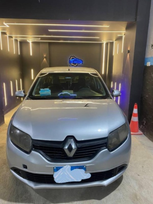 Renault Logan 2016 Silver Automatic Used for Sale in Shubra al-Khaimah