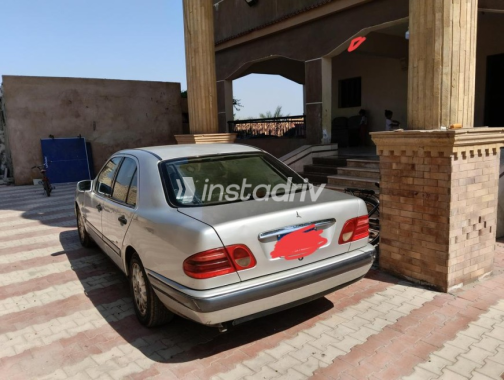 مرسيدس E 200 1999 فضي أوتوماتيك مستعملة للبيع في فاقوس - 2