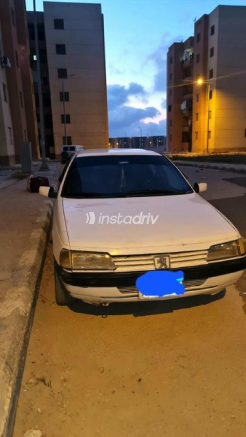 بيجو 405 1996 أبيض أوتوماتيك مستعملة للبيع في الإسكندرية - 3