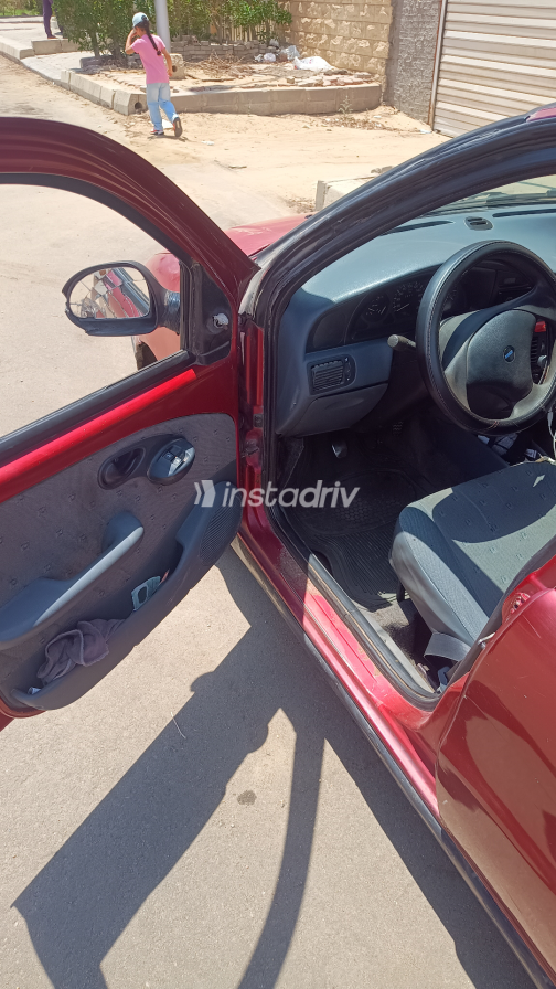 Fiat Siena 2002 White Manual Used for Sale in Greater Cairo ( Cairo + Giza) - 1