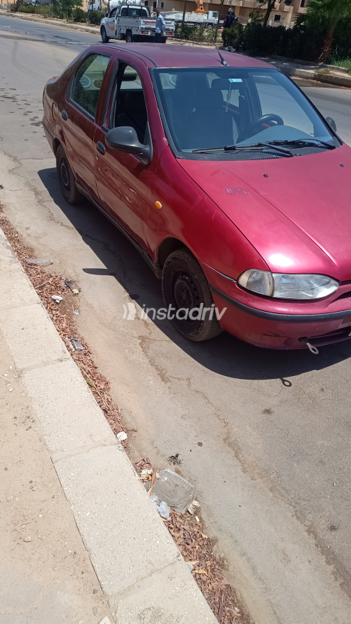 Fiat Siena 2002 White Manual Used for Sale in Greater Cairo ( Cairo + Giza) - 7