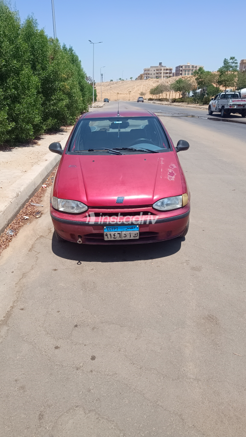 Fiat Siena 2002 White Manual Used for Sale in Greater Cairo ( Cairo + Giza) - 8