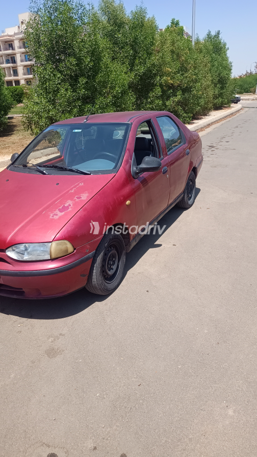Fiat Siena 2002 White Manual Used for Sale in Greater Cairo ( Cairo + Giza) - 9