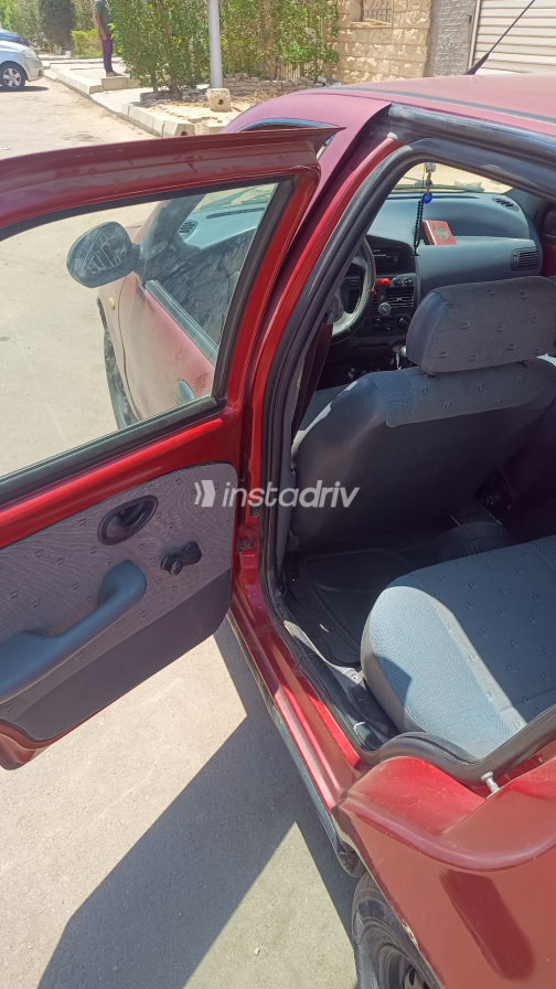 Fiat Siena 2002 White Manual Used for Sale in Greater Cairo ( Cairo + Giza) - 10