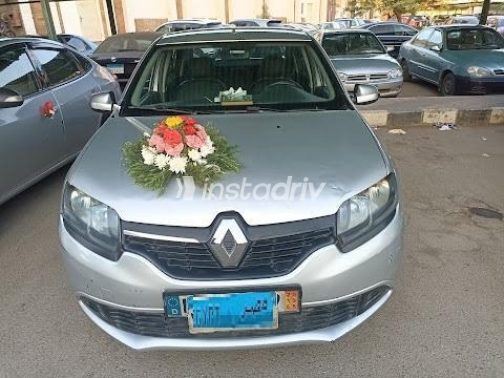 Renault Logan 2017 White Automatic Used for Sale in Greater Cairo ( Cairo + Giza) - 2