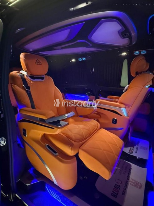 Mercedes Vito 2025 Black Automatic Used for Sale in Cairo - 7