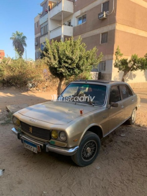 Peugeot 504 1975 Gold Automatic Used for Sale in 10th of Ramadan - 6