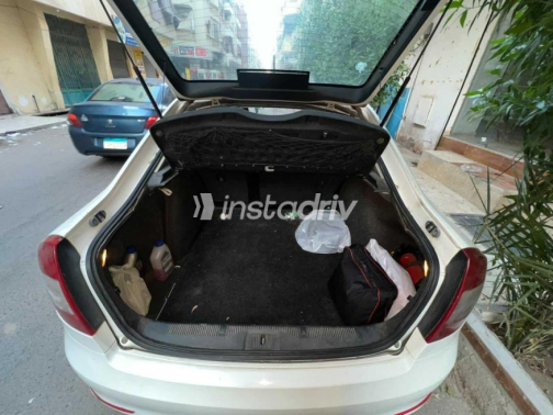 سكودا فانتازيا 2013 أبيض أوتوماتيك مستعملة للبيع في البحر الأحمر - 7