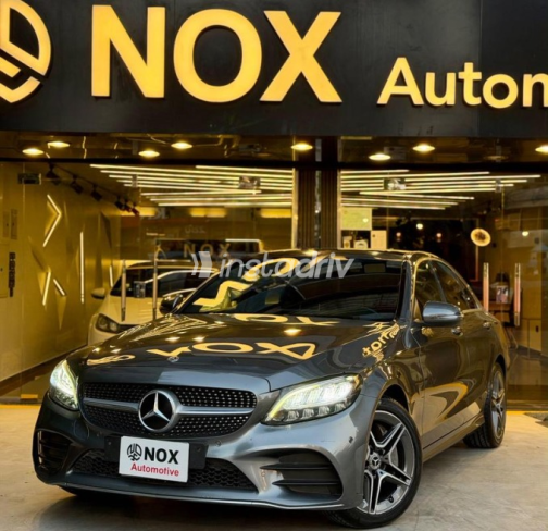 Mercedes C 300 2020 Gray Automatic Used for Sale in Nasr city - 3