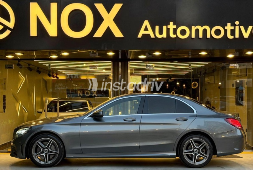 Mercedes C 300 2020 Gray Automatic Used for Sale in Nasr city - 5
