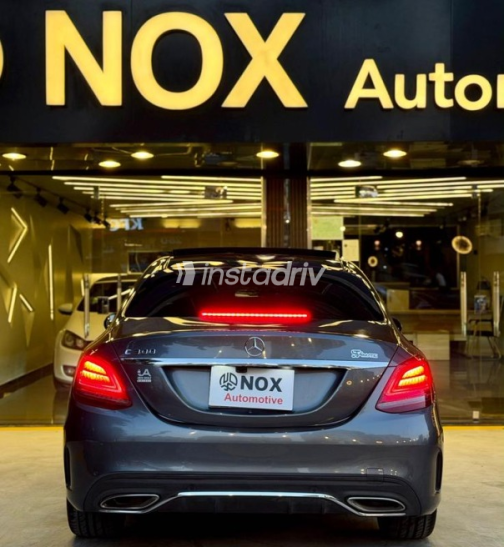 Mercedes C 300 2020 Gray Automatic Used for Sale in Nasr city - 6