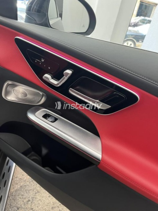 Mercedes GLC 300 2023 Black Automatic Used for Sale in Greater Cairo ( Cairo + Giza) - 3