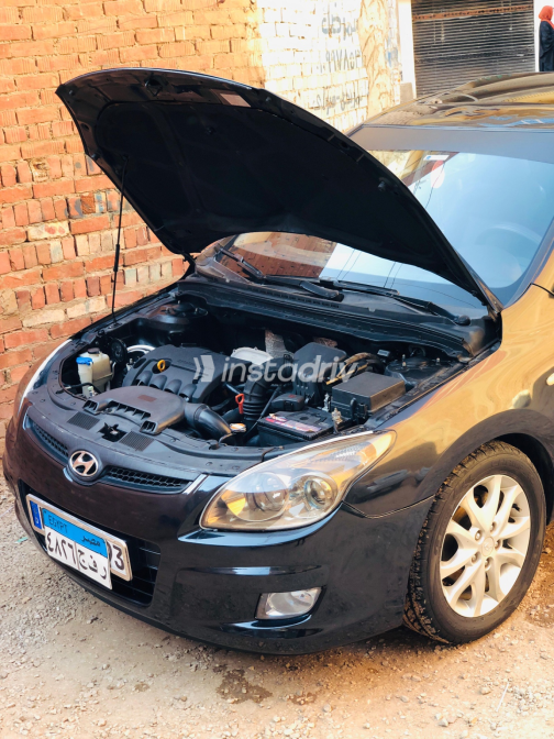 Hyundai I30 2009 Black Automatic Used for Sale in Greater Cairo ( Cairo + Giza) - 6