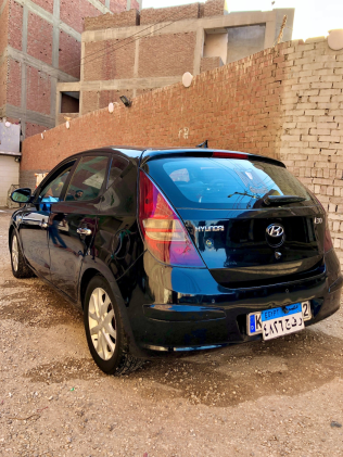 هيونداي I30 2009 أسود أوتوماتيك مستعملة للبيع في القاهرة الكبرى ( القاهرة - الجيزة)