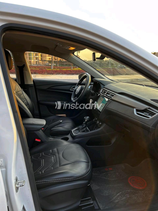 ام جى 5 2022 أبيض CVT مستعملة للبيع في القاهرة الكبرى ( القاهرة - الجيزة) - 6