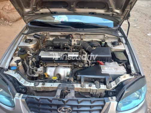 Hyundai Verna 2014 Silver Automatic Used for Sale in Imbaba - 3