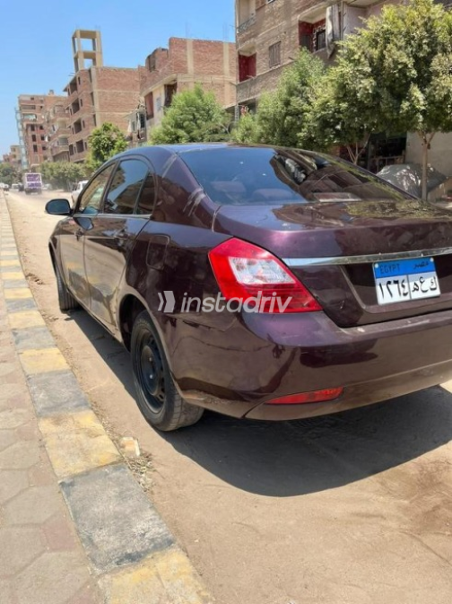 Geely Emgrand 8 2018 Eggplant Automatic Used for Sale in Giza - 7
