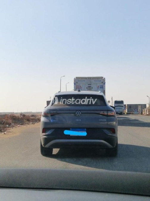 فولكس فاغن اي دي 4 2022 رمادي غامق أوتوماتيك مستعملة للبيع في القاهرة - 1