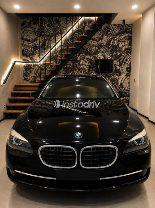BMW 750 2011 Black Automatic Used for Sale in Cairo - 2