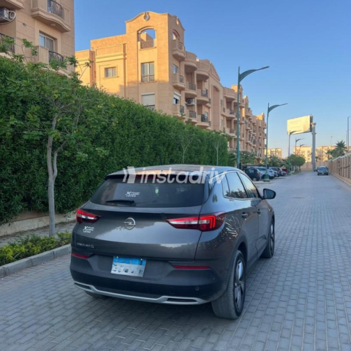 اوبل جراند لاند 2021 أبيض أوتوماتيك مستعملة للبيع في القاهرة الكبرى ( القاهرة - الجيزة) - 6