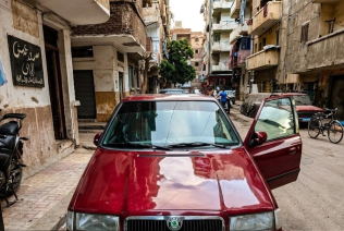 سكودا فيليشيا 1998 أحمر غامق أوتوماتيك مستعملة للبيع في الإسكندرية