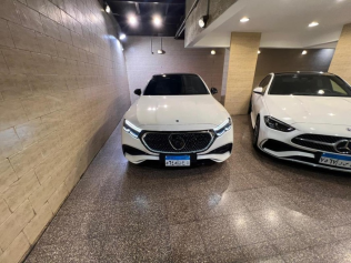 مرسيدس E Class 2025 أبيض أوتوماتيك مستعملة للبيع في القاهرة