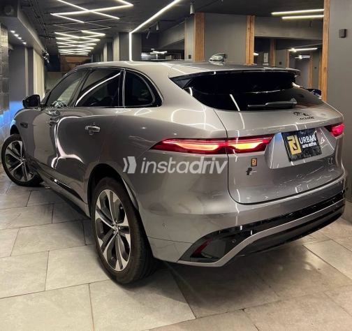 Jaguar F-Pace 2024 Gray Automatic Used for Sale in Greater Cairo ( Cairo + Giza) - 4
