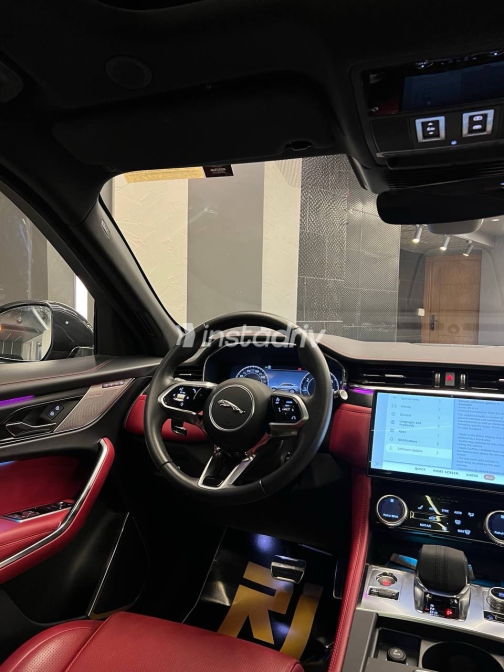 Jaguar F-Pace 2024 Gray Automatic Used for Sale in Greater Cairo ( Cairo + Giza) - 6