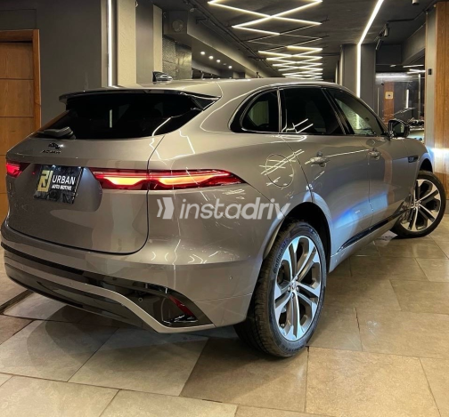 Jaguar F-Pace 2024 Gray Automatic Used for Sale in Greater Cairo ( Cairo + Giza) - 7