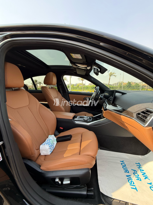 BMW 320 2023 Black Automatic Used for Sale in Greater Cairo ( Cairo + Giza) - 3