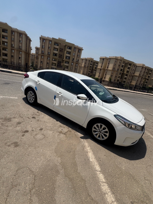Kia K3 2018 White Automatic Used for Sale in Greater Cairo ( Cairo + Giza) - 5