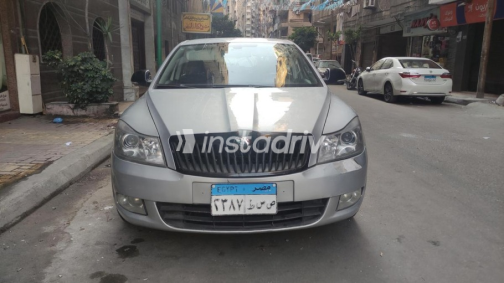 سكودا فانتازيا 2013 فضي أوتوماتيك مستعملة للبيع في الإسكندرية - 3
