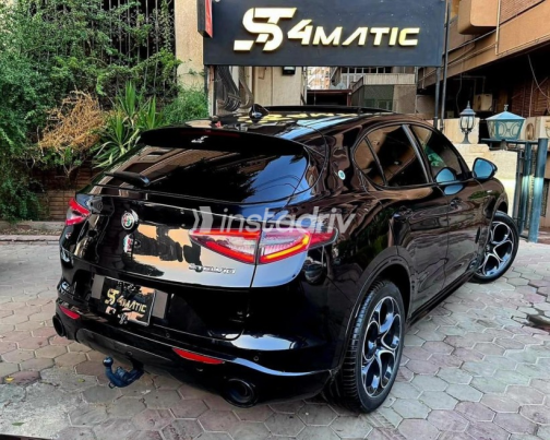 Alfa Romeo Stelvio 2024 Black Automatic Used for Sale in Cairo - 2