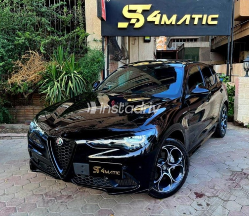 Alfa Romeo Stelvio 2024 Black Automatic Used for Sale in Cairo - 5