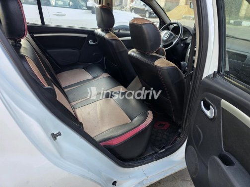 Renault Sandero 2014 White Automatic Used for Sale in Greater Cairo ( Cairo + Giza) - 8