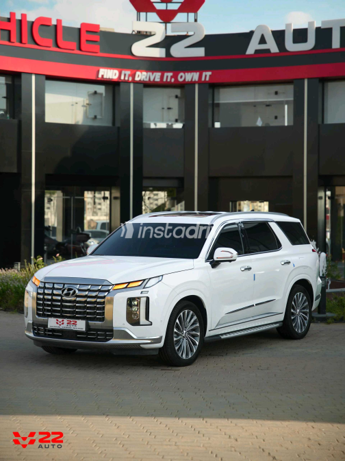 Hyundai Palisade 2023 White Automatic Used for Sale in Greater Cairo ( Cairo + Giza) - 7