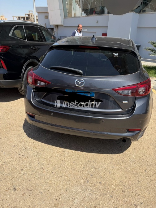 Mazda 3 2019 Gray Automatic Used for Sale in Greater Cairo ( Cairo + Giza) - 3