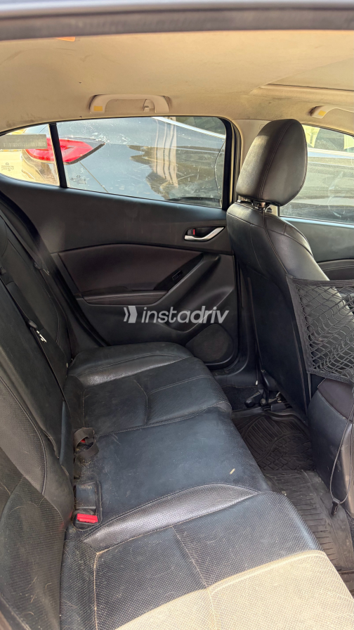 Mazda 3 2019 Gray Automatic Used for Sale in Greater Cairo ( Cairo + Giza) - 6