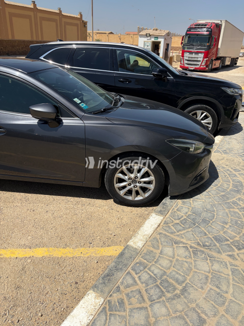 Mazda 3 2019 Gray Automatic Used for Sale in Greater Cairo ( Cairo + Giza) - 9