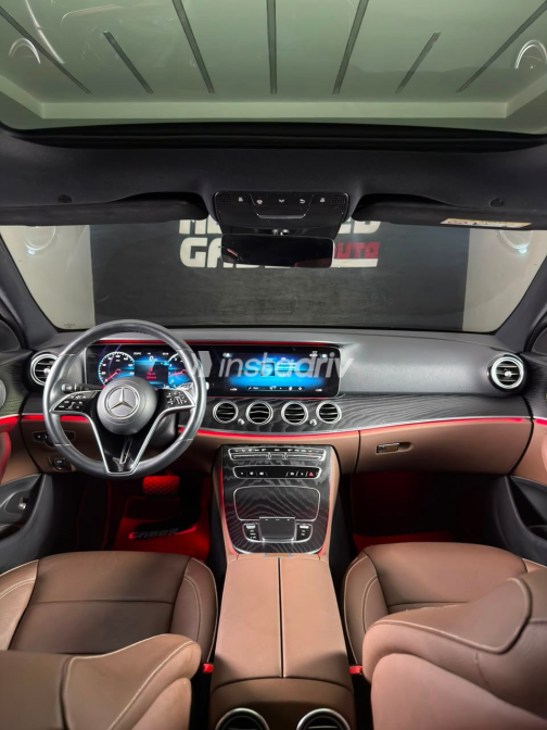 Mercedes E 200 2021 Black Automatic Used for Sale in Greater Cairo ( Cairo + Giza) - 3