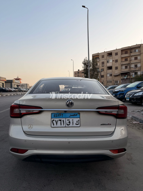 ام جى 5 2022 فضي أوتوماتيك مستعملة للبيع في القاهرة الكبرى ( القاهرة - الجيزة) - 1