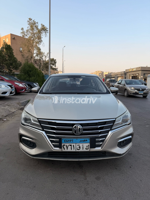 ام جى 5 2022 فضي أوتوماتيك مستعملة للبيع في القاهرة الكبرى ( القاهرة - الجيزة) - 2
