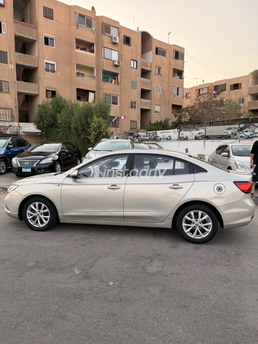 ام جى 5 2022 فضي أوتوماتيك مستعملة للبيع في القاهرة الكبرى ( القاهرة - الجيزة) - 10