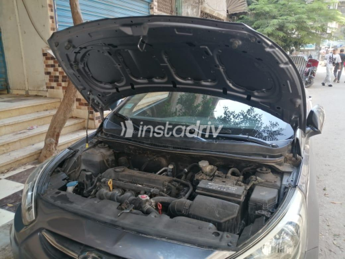 Hyundai Accent RB 2016 Gray Automatic Used for Sale in Greater Cairo ( Cairo + Giza) - 2