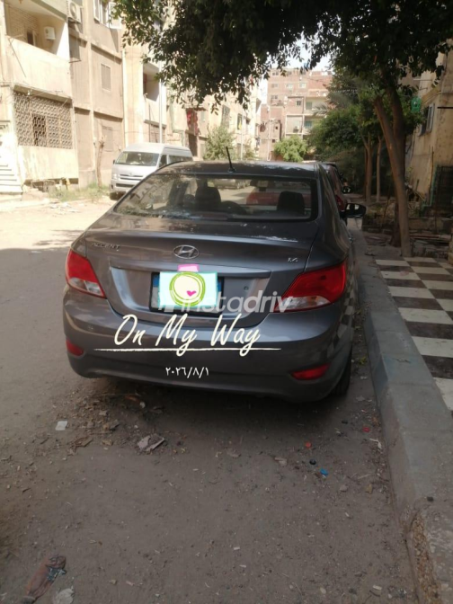 Hyundai Accent RB 2016 Gray Automatic Used for Sale in Greater Cairo ( Cairo + Giza) - 3